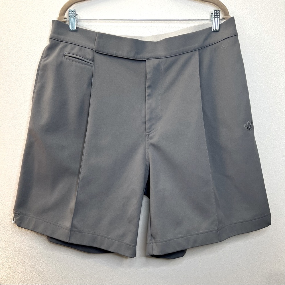 Adidas Blue Version Men’s Tie Break Short, Grey, Size XL. 0086.